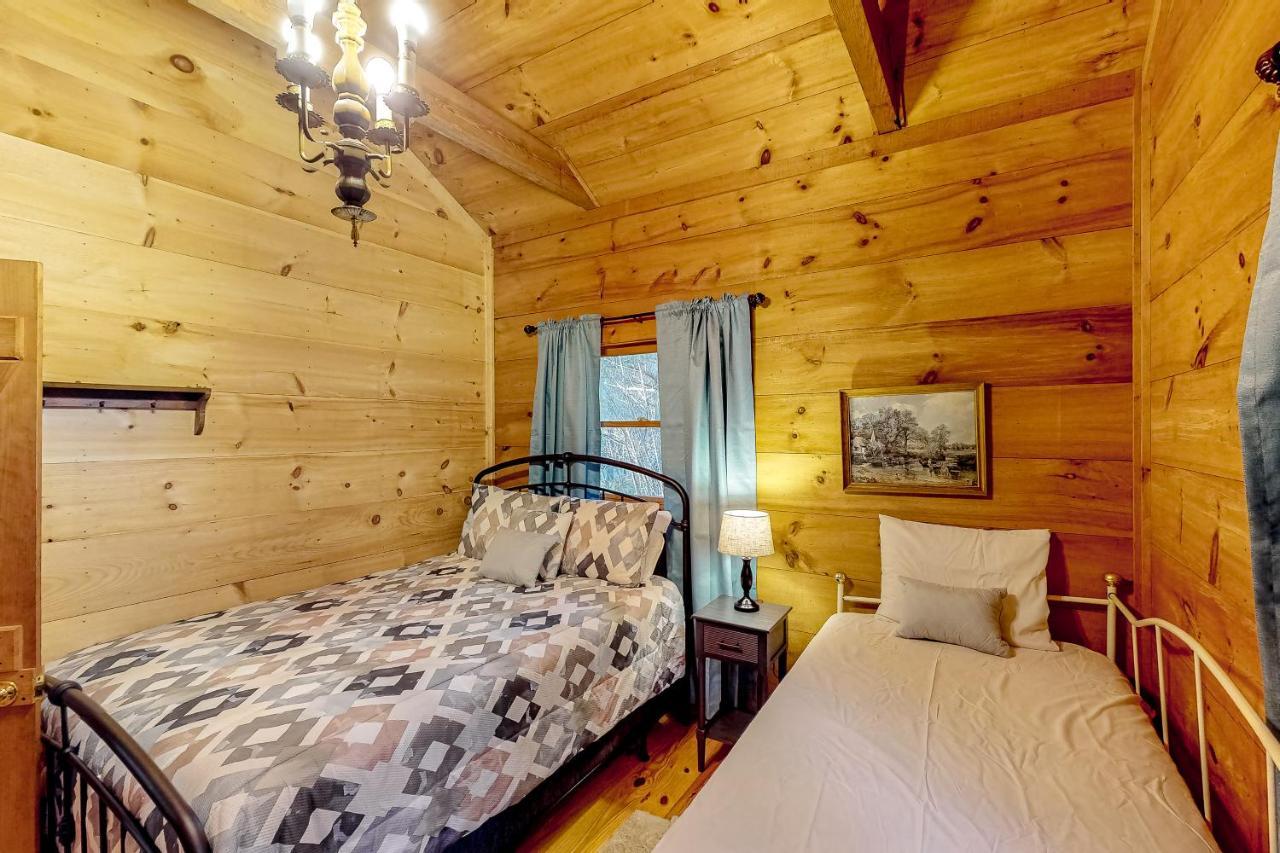 The Scaly Mountain Cabin Exterior foto