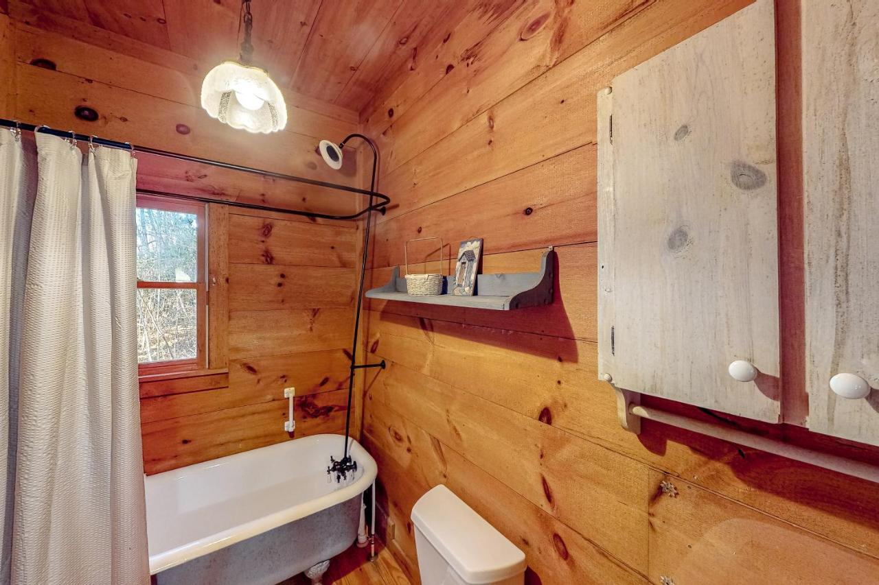 The Scaly Mountain Cabin Exterior foto