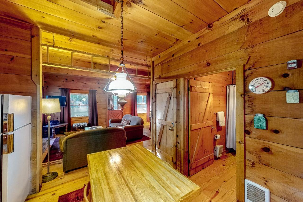 The Scaly Mountain Cabin Exterior foto